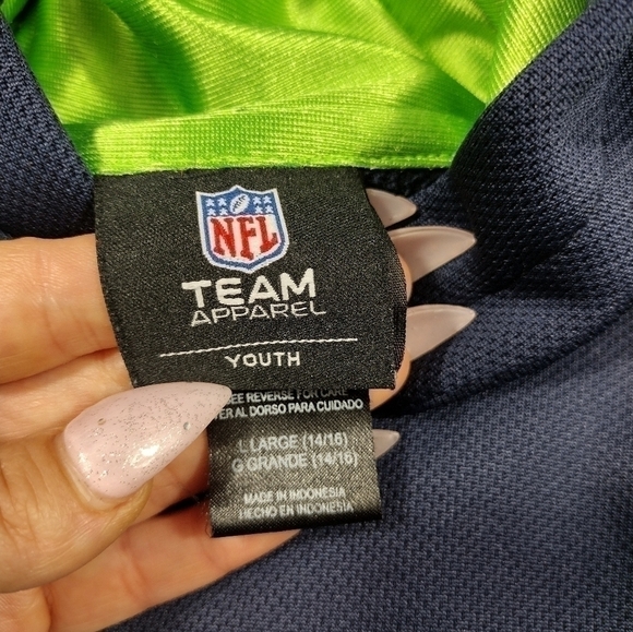 Seahawks Embroidered Logo Hoodie Youth Large - Picture 3 of 10